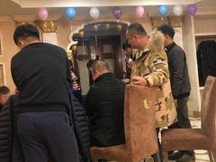 等位区-亚丁湾海鲜大酒店(万泉嘉苑店)