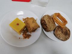 焦圈-老磁器口豆汁店(天坛店)