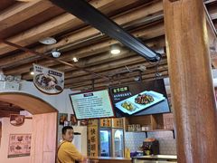 -隔壁老王·家常云南菜(花巷店)