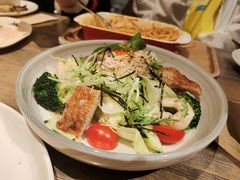 牛油果烤鸡精选沙律配酸奶汁-周沫西餐(漫广场店)