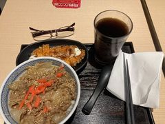 和牛烧肉饭-吉野家(上海美罗城店)