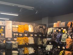 -迪卡侬(西三旗店)