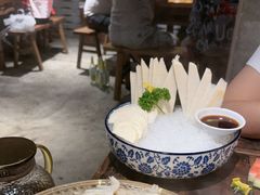 -旧街市鲜货老火锅(大光路店)