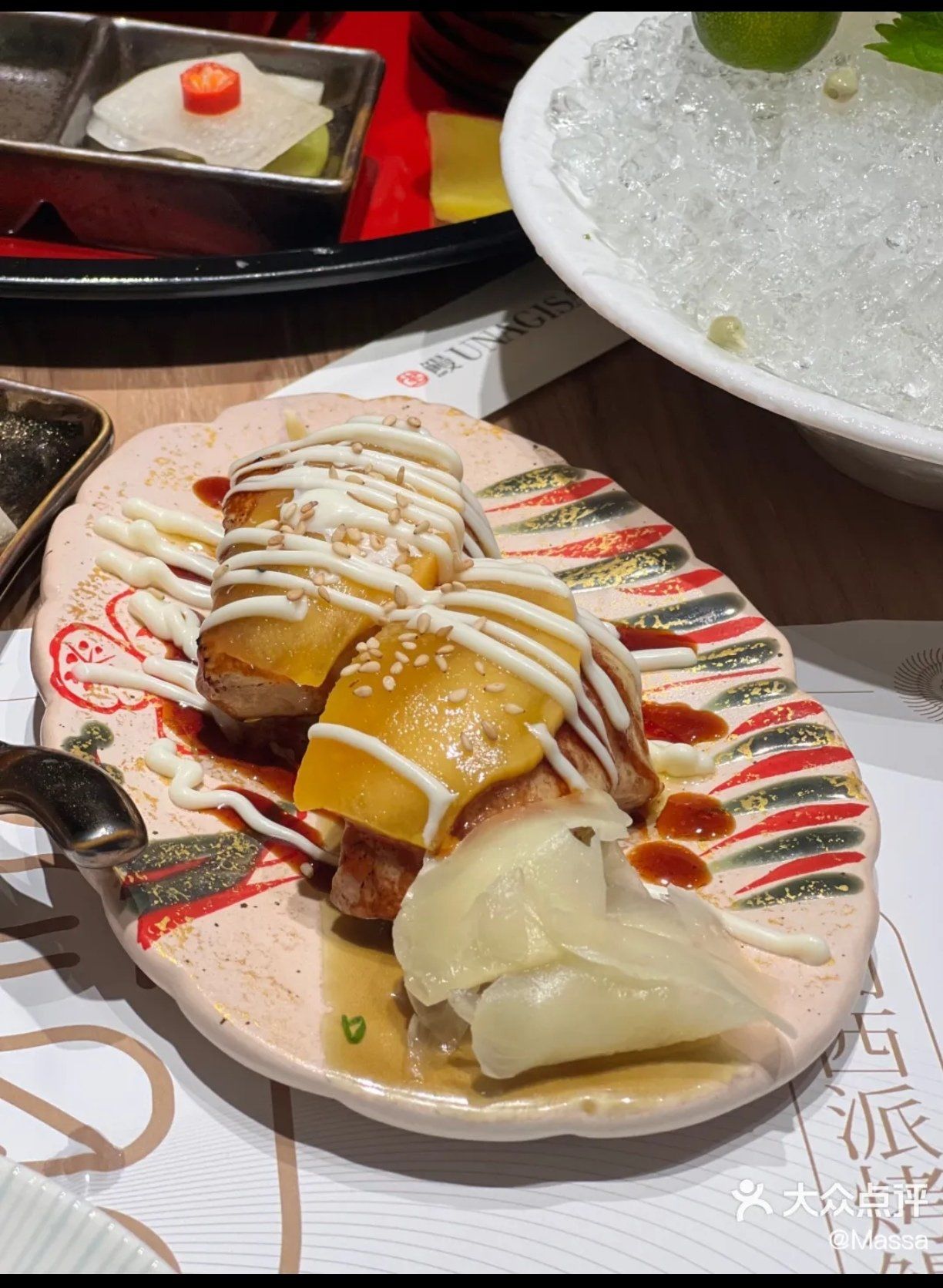 餐厅环境不错,菜品也很丰富,芒果鳗鱼寿司