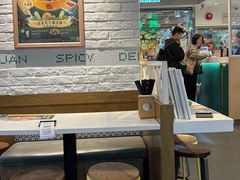 -谭仔云南米线(粉岭车站路店)