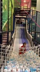 -MELAND CLUB亲子乐园·派对·餐厅(北京芳圆里ID MALL店)