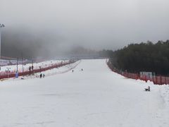 -大别山南武当滑雪场
