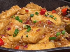 蒜香火腿包浆豆腐-云海肴·汽锅鸡·云南菜(天山百盛优客店)