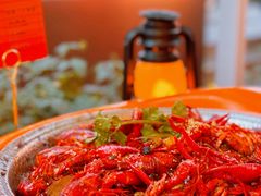 -何师烧烤Pro ·江湖川菜·小龙虾·精酿啤酒(太古里旗舰店)