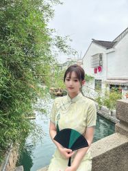 -一揽芳华汉服旗袍体验馆(拙政园店)