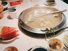 -左庭右院鲜牛肉火锅(金山万达店)