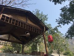 -百里峡七彩艺术小镇