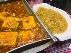 -香巴拉云南餐厅(华莱坞店)