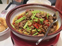 -渝是乎川渝小炒(新世界百货望京店)