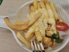 -佰搭果·广式茶餐厅(西华路店)