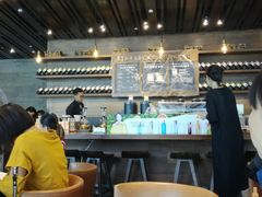 -星巴克臻选(广州高德置地秋广场店)