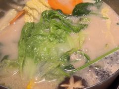 -洪氏嗨捞·猪肚鸡火锅(阳光天地店)