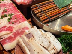 -轻烧烤肉(光谷步行街店)