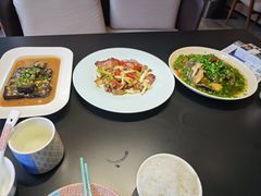 -桥边小楼·手工云南菜·古城观景小楼