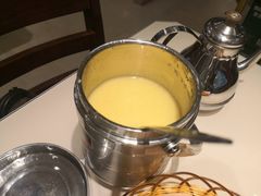 -老码头黑皮肘子锅包肉(赣水路店)