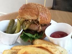 德国盘肠汉堡-HELLO 27 意面·沙拉·帕尼尼