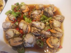 -臻鲜燕海鲜融合餐厅(金陵style店)