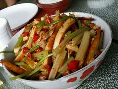 -独一佳老胡湘菜馆(矿山路店)