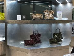 -三宅一生 (阪急梅田本店)