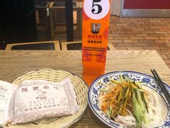 -陕味食族油泼面·小炒盖码面(双榆树店)