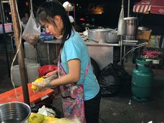 -芒果糯米饭摊子