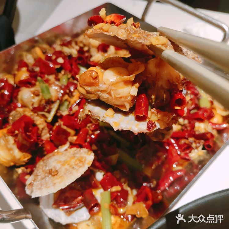 簋街排了3个小时队吃上的绝味-烤蛙 麻小