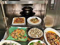 -荣基四海一家·家常菜·海鲜大排档(新安店)