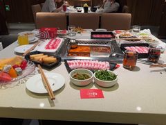 -海底捞火锅鲜切牛肉主题店(长寿路店)