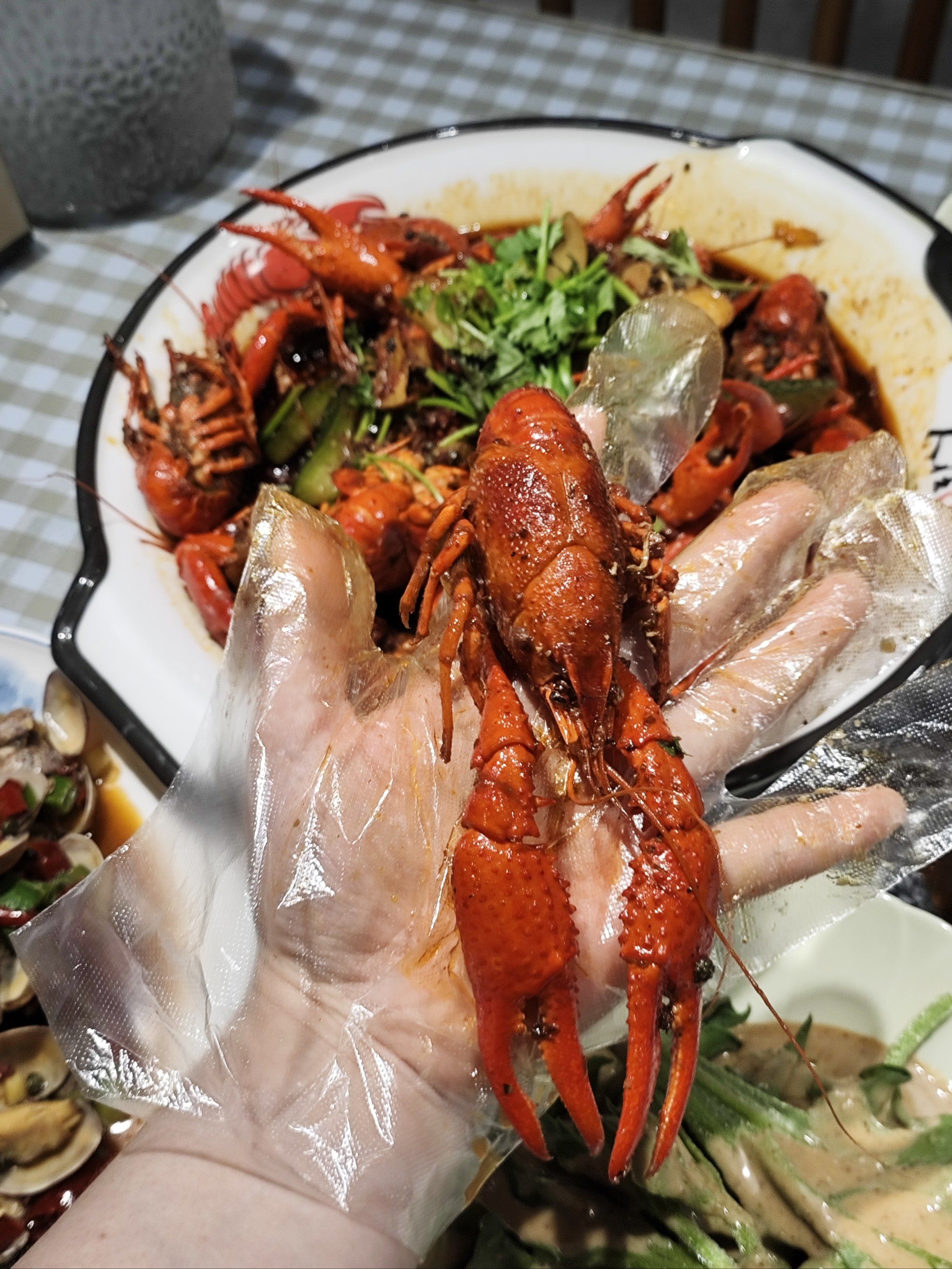 许久就听过虾霸羊铺南虾北羊的名气了,刚好最近想吃龙虾,果断就选择了