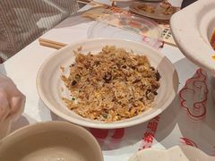 -肥肥虾庄·金牌油焖大虾(汉口城市广场店)