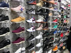 -ABC MART(心斎橋店)