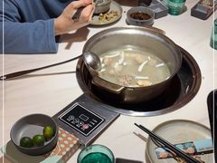 -喃喃椰·糟粕醋·椰子鸡火锅(七堡花园店)