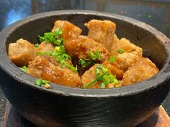 -新天明砂锅鱼头煲