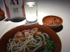 花溪牛肉粉-黔香阁(大上海时代广场店)