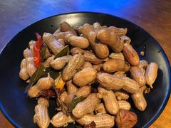 盐水花生-黄鱼炙夜·烧烤·小龙虾(世茂缤谷店)