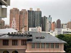 -香港大学
