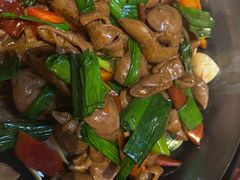 -小小河边鱼·黄辣丁鲜鱼锅(黎阳店)