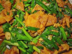 韭菜炒饹馇-王村姑老土炕莜面村(桥东店)