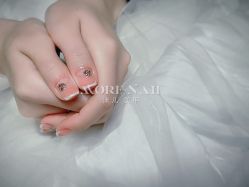 -沫儿·美甲美睫·半永久·皮肤管理