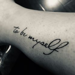 -木子·纹身店TATTOO穿孔·洗纹身