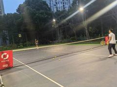 -快网网球俱乐部(徐汇爱建园店)