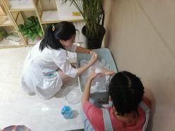 -凡碧诗毛孔清洁收细