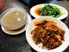 -胡须张鲁肉饭(美食文化馆店)