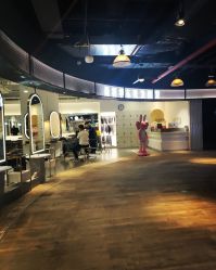 -尚羽华东接发美发店