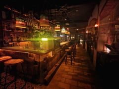 -城墙外BAR